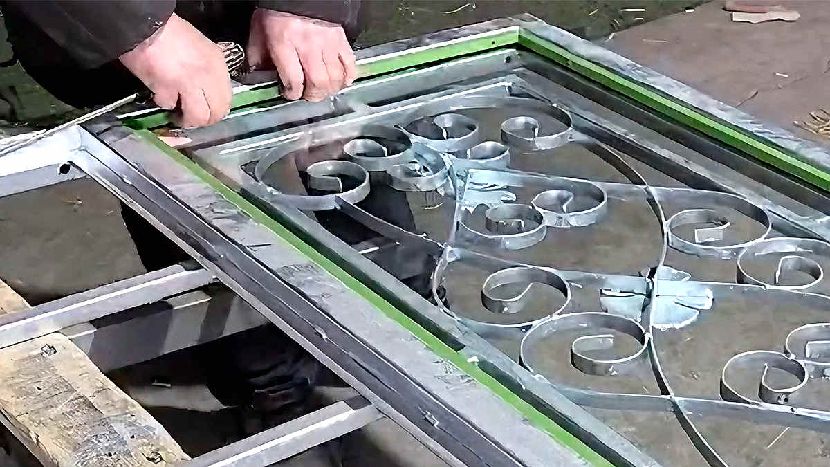 Glass Greenhouse Excellence: Mastering Installation And Caulking For Lasting Performance